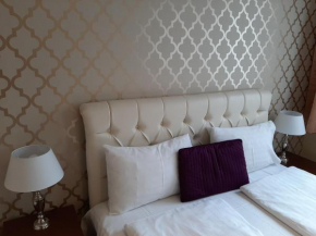 Trendy Deluxe Apartments
